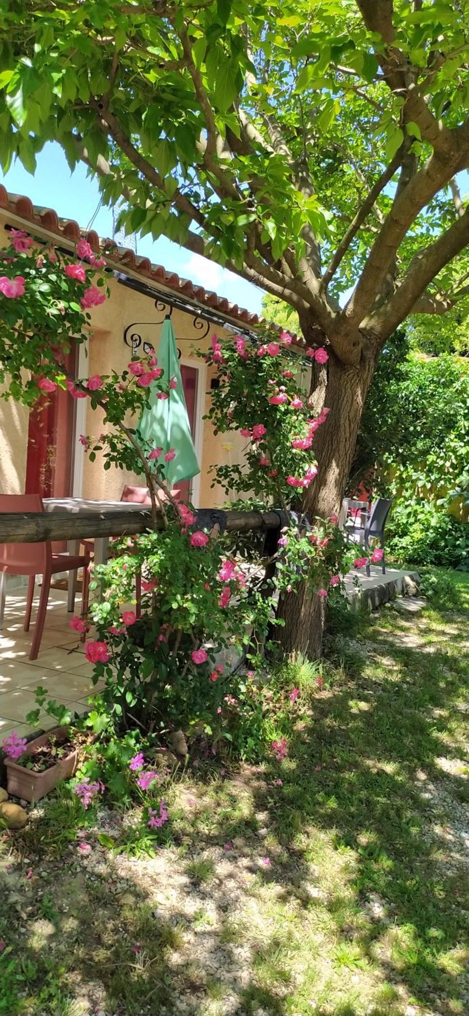 Abrivado Aimargues公寓 外观 照片